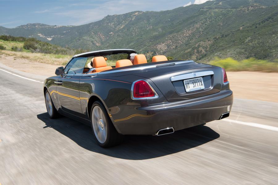  Rolls-Royce Dawn 2016 года  (US) (фото 12 из 30)